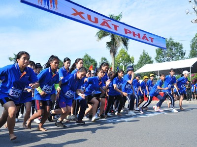 Các cuộc thi chạy đã trở thành “điểm hẹn” của giới trẻ.