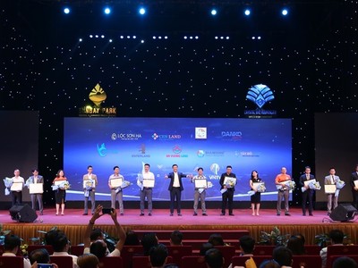 Tập đoàn Crystal Bay cùng các đối tác cam kết đồng hành hợp tác.