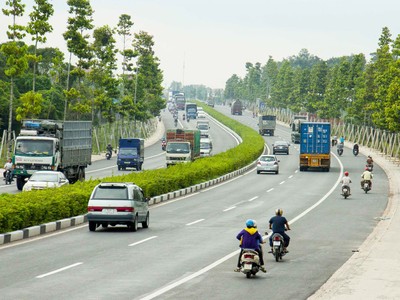 Cơ sở hạ tầng, giao thông vận tải Bình Dương được đẩy mạnh là cú hích rất lớn đối với thị trường bất động sản Tân Phước Khánh.