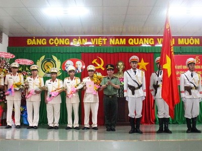 Công bố quyết định thành lập Công an thành phố Long Khánh
