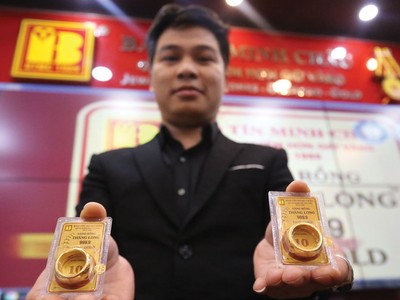 Vàng không còn là “kênh trú bão” như thời gian trước.