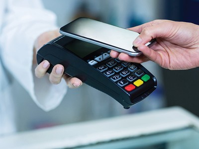 Thanh toán không dùng tiền mặt trước những vướng mắc mới