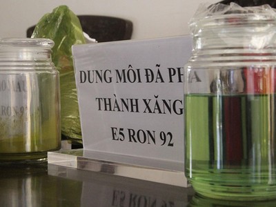 [Infographics] Những nguy hại khi dùng phải xăng giả, kém chất lượng