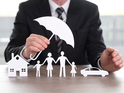 Nhà đầu tư cẩn trọng luôn có ít nhất 1-2 hợp đồng bảo hiểm nhân thọ.