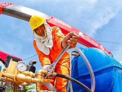 Công suất vượt 38.000 MW, EVN phát điện chạy dầu 5.000 đồng một kWh