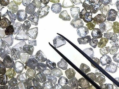 Alrosa vừa đấu giá thành công 112 viên kim cương thô.