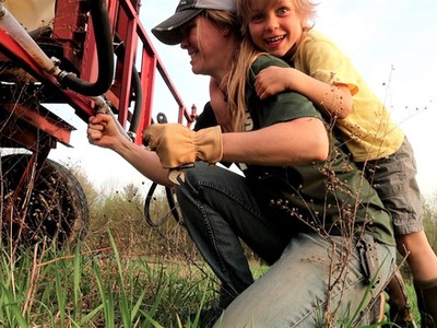 Nông dân Mỹ kiếm bộn tiền từ YouTube