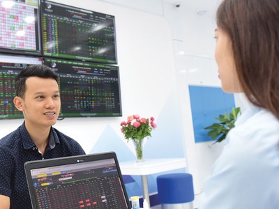 Mức độ sôi động của dòng tiền kém đi đáng kể trong 3 phiên giao dịch cuối tháng 8/2019. Thanh khoản giảm gần 30% cho thấy, việc ra quyết định của người mua lẫn người bán ngày càng khó khăn.