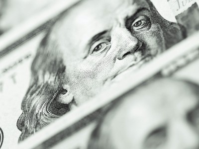 Fed sẽ không theo chân Ngân hàng Trung ương châu Âu