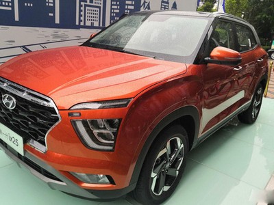 Hyundai Creta 2020 có ngoại hình mới ấn tượng hơn đời xe trước.
