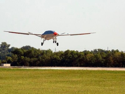 Máy bay không người lái Boeing MQ-25 thực hiện chuyến bay thử nghiệm
Ảnh: Cnet.
