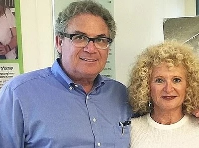 Robert Shapiro và vợ trong một sự kiện. Ảnh: Woodbridge.