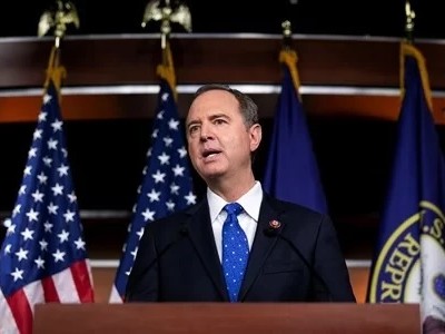 Chủ tịch Ủy ban Tình báo Hạ viện Adam Schiff phát biểu trước Quốc hội Mỹ hôm 25/9. Ảnh: Reuters.