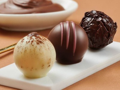 Bộ ba viên chocolate đắt nhất thế giới. (Nguồn: indiantelevision.com).