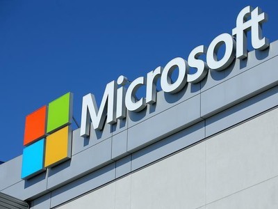 Sau khi thử nghiệm áp dụng thời gian làm việc 4 ngày/tuần ở Nhật Bản, Microsoft cho biết năng suất làm việc của các nhân viên của họ tăng gần 40%. Ảnh: Reuters.