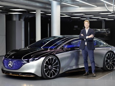 Chấn động thông tin Mercedes-Benz sa thải hơn 1.000 lãnh đạo, không tăng lương cho hàng trăm công nhân