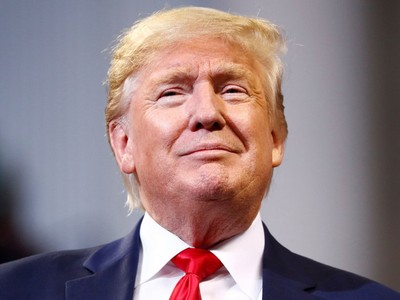 Trump gặp người ủng hộ tại Los Angeles hôm 14/11. Ảnh: Reuters.