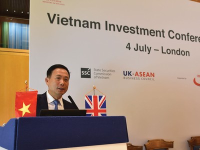 Để thúc đẩy TTCK phát triển bền vững, một trong những công việc trọng tâm của ngành là thúc đẩy hợp tác quốc tế, mời gọi các nhà đầu tư chuyên nghiệp vào Việt Nam.