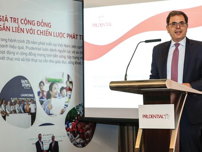 Ông Nic Nicandrou - Tổng giám đốc Điều hành Prudential châu Á