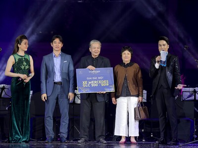 Trúng xe tiền tỷ, khách hàng The Manor Central Park hiến toàn bộ làm từ thiện