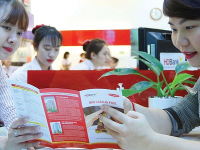 Mở rộng khách hàng là một trong những thách thức mà kênh bancassurance đang phải đối diện.