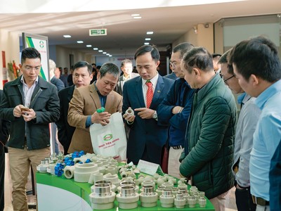 Đối tác, khách hàng luôn hào hứng với các dòng sản phẩm mới mà Nhựa Tiền Phong
nghiên cứu sản xuất nhằm tối ưu giá trị sử dụng cho khách hàng.