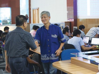Chứng khoán tuổi trưởng thành