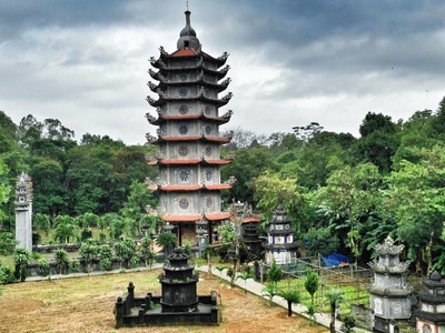 'Chuông thần, giếng Phật' trong chùa 300 năm