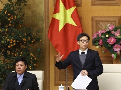 Phó Thủ tướng Vũ Đức Đam chỉ đạo tại cuộc họp triển khai các biện pháp phong, chống dịch COVID-19 ngày 5/2/2020 (Ảnh: Văn Điệp/TTXVN).