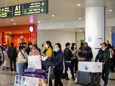 Lượng khách đến các cảng hàng không đã sụt giảm nghiêm trọng. (Ảnh: Phan Công/Vietnam+).