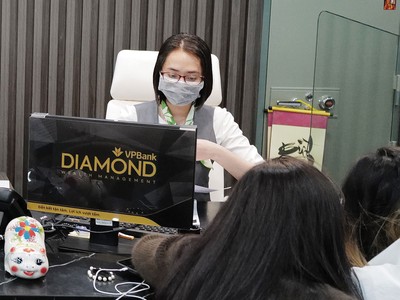 Chưa vội điều chỉnh chỉ tiêu tăng trưởng tín dụng