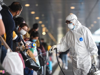 Bệnh nhân J.S.H. đã đi nhiều nơi trước khi phát hiện mắc Covid-19. 