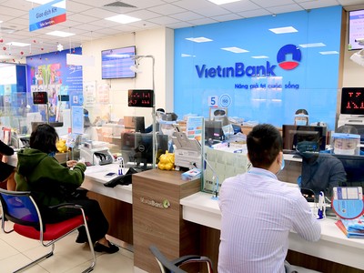 VietinBank tiếp tục hạ mạnh lãi suất cho vay, tung gói tín dụng lên tới 60.000 tỷ đồng hỗ trợ khách hàng bị ảnh hưởng bởi Covid-19.