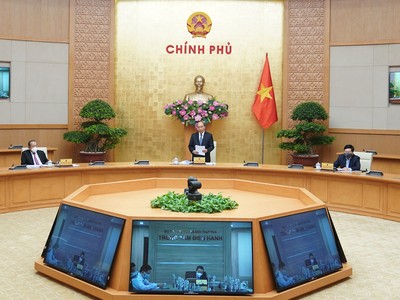 Chính phủ khơi thông dòng vốn lớn, vực dậy doanh nghiệp