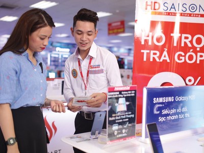 Giới trẻ ưa thích công nghệ tạo sức hấp dẫn cực lớn cho cả cung và cầu vay tiêu dùng.