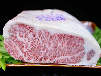 Phần bò Kobe A5 được doanh nghiệp Việt vừa nhập về Việt Nam bằng đường hàng không. Ảnh: KoKuGyu.