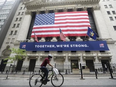 Sàn giao dịch chứng khoán New York, Mỹ ngày 26/5/2020. (Nguồn: THX/TTXVN).