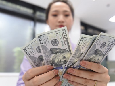 “Gió đổi chiều” với doanh nghiệp có dư nợ ngoại tệ