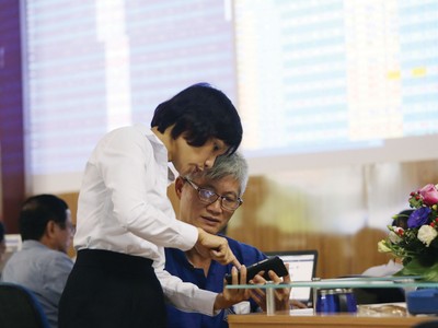 20 năm học cách kiếm tiền bền vững trên thị trường chứng khoán