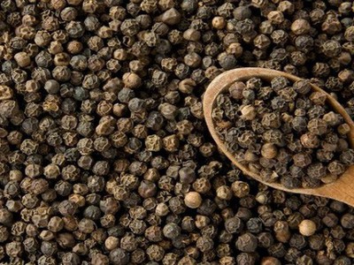 13 DN Việt Nam đang chịu không ít thiệt lại vì 58 container hạt tiêu trị giá 3 triệu USD mắc kẹt tại Nepal.