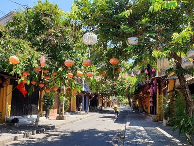 Phố cổ Hội An vắng du khách ngày 28/7. (Ảnh: Trịnh Bang Nhiệm/TTXVN).