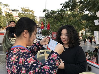 Hà Nội xử phạt người không đeo khẩu trang nơi công cộng