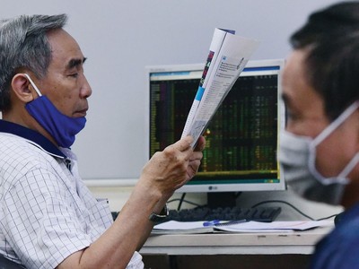 Giải mã sóng cổ phiếu giá thấp