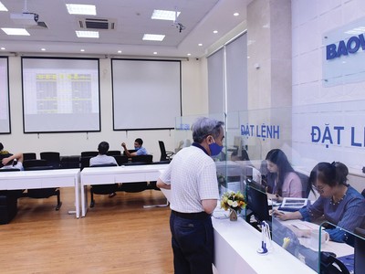 Dòng tiền hợp lực nâng đỡ thị trường