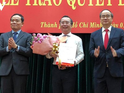 Ông Trần Thế Thuận được điều động về công tác tại UBND TPHCM, giữ chức Giám đốc Sở Văn hóa và Thể thao.