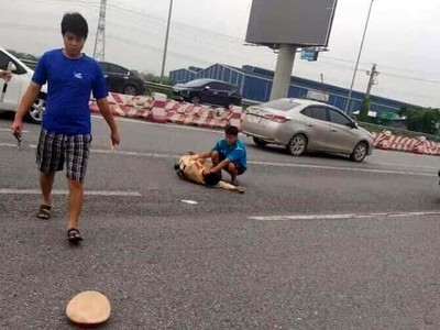 Hình ảnh vụ việc lan truyền trên mạng xã hội facebook.