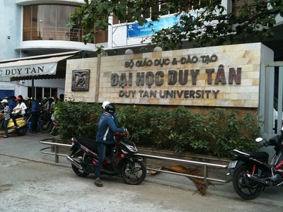 Xử phạt 2 cán bộ Đại học Duy Tân viết thư nặc danh bôi xấu các trường đại học khác.