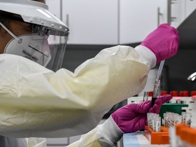 Một phòng nghiên cứu vắc xin Covid-19 tại Mỹ. (Ảnh: AFP).