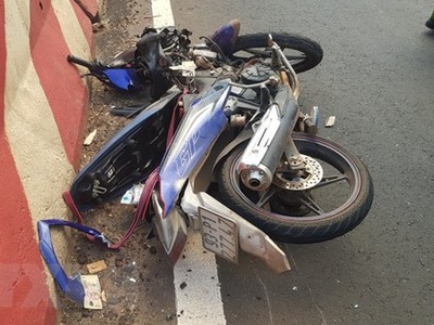 Hiện trường vụ tai nạn. (Ảnh: Đậu Tất Thành/TTXVN).