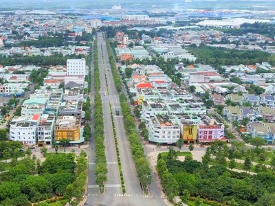 Sự phát triển sầm uất của khu vực thị xã Bến Cát.